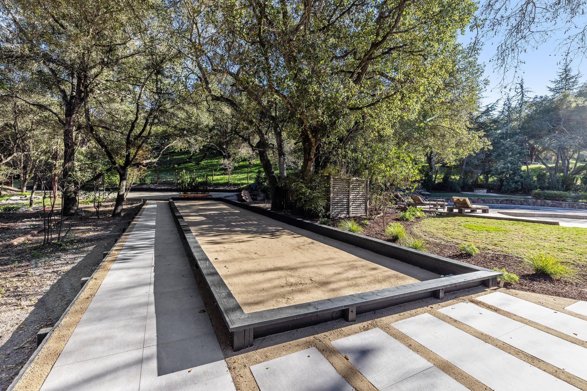 Meridian — Bocce & Backyard Games