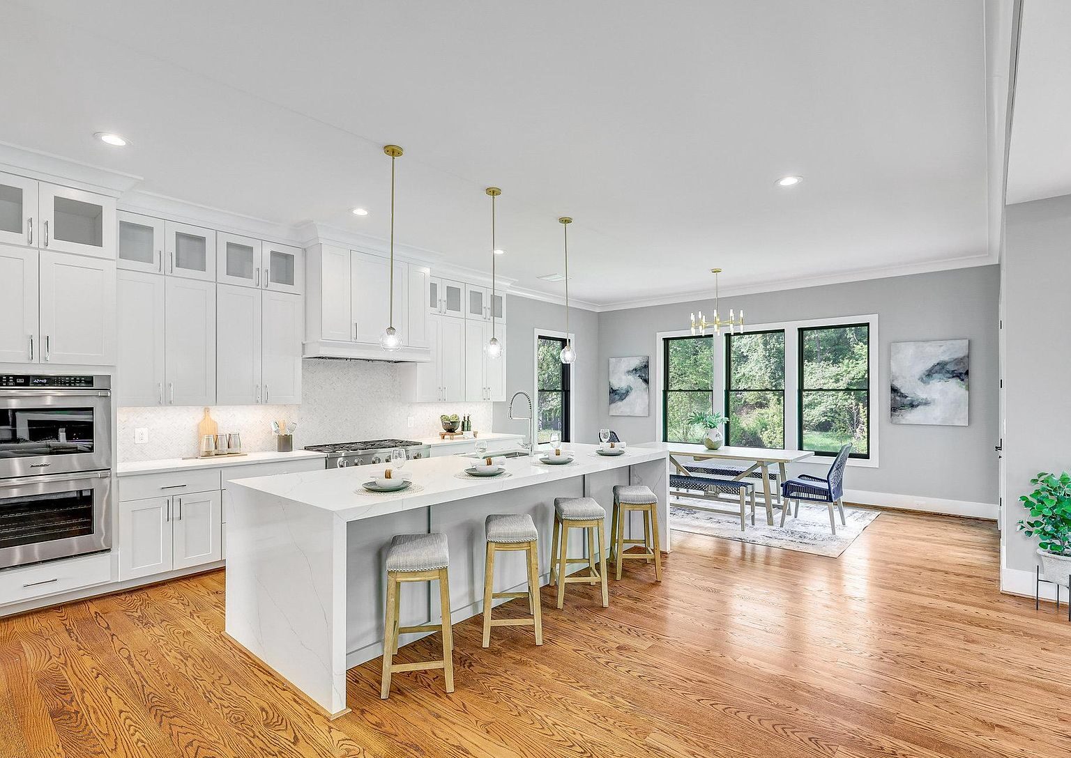 Una — The Chef's Kitchen